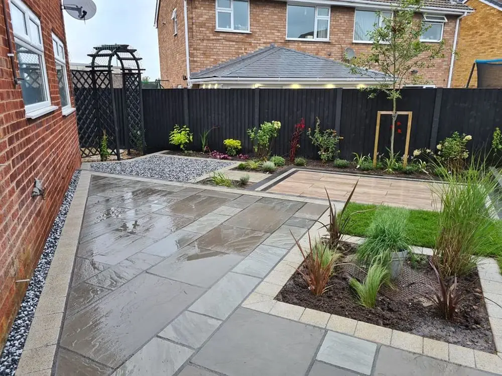 Small Garden Works - Actual Landscapes 11