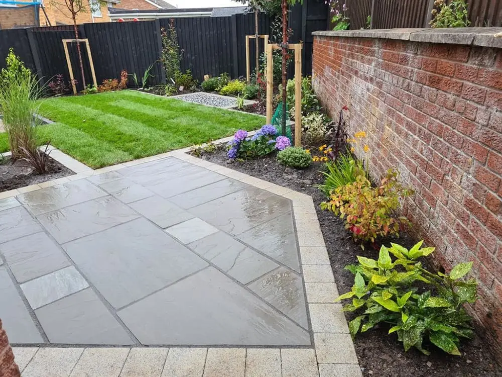Small Garden Works - Actual Landscapes 12