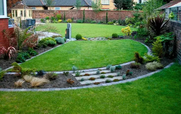 What Makes a Garden Easy to Maintain